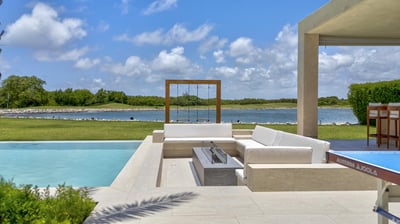 Luxury Villa Photo #7