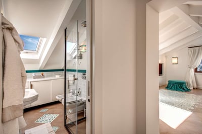 Luxury Villa Photo #24