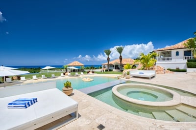 Luxury Villa Photo #2
