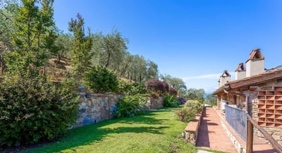 Luxury Villa Photo #6