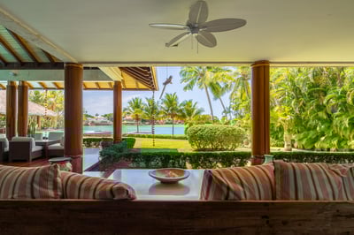 Luxury Villa Photo #19