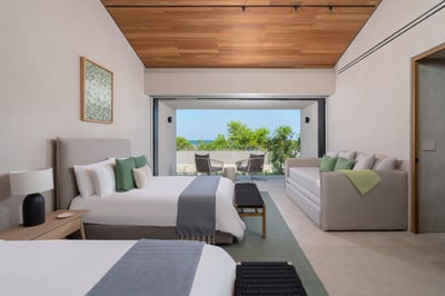 Luxury Villa Photo #47