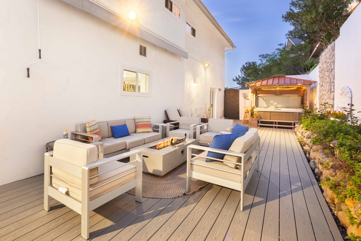 The Artist’s Summit