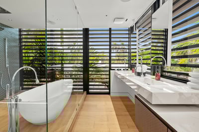 Luxury Villa Photo #27