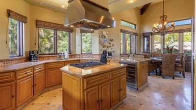 Luxury Villa Photo #26