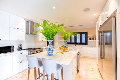 Luxury Villa Photo #26