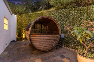 Luxury Villa Photo #7