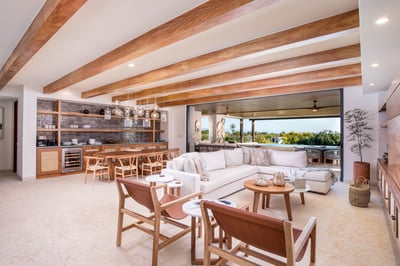 Luxury Villa Photo #8