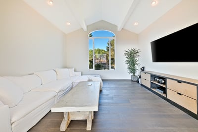 Luxury Villa Photo #34