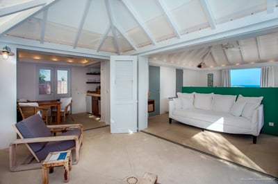 Luxury Villa Photo #17