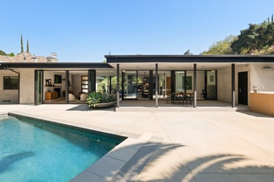 Luxury Villa Photo #12
