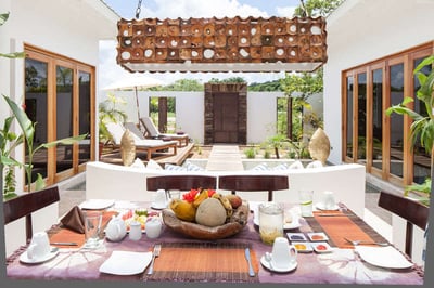 Luxury Villa Photo #2