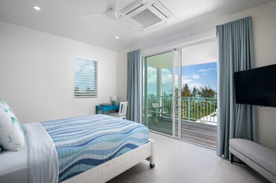 Luxury Villa Photo #12