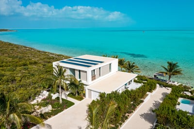 Luxury Villa Photo #3