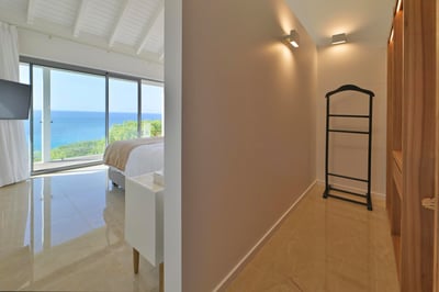 Luxury Villa Photo #42