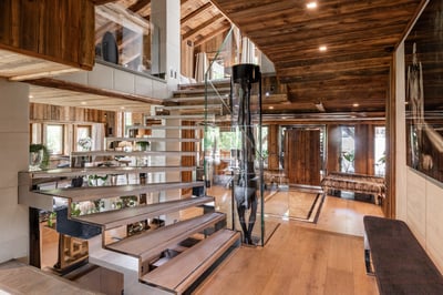 Luxury Villa Photo #6