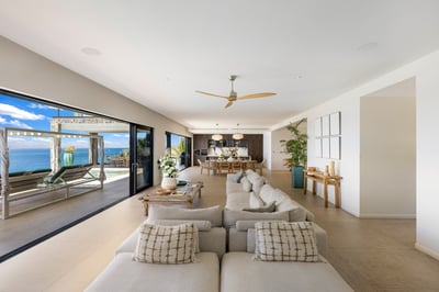 Luxury Villa Photo #21