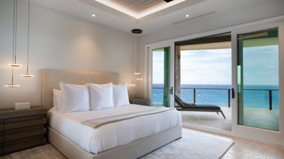 Luxury Villa Photo #17