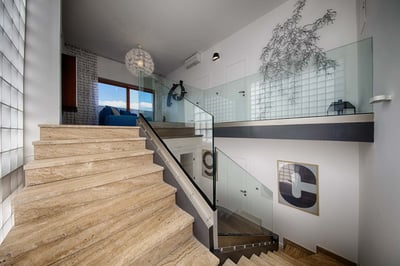 Luxury Villa Photo #26