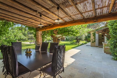 Luxury Villa Photo #8