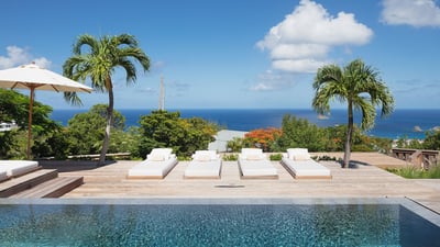 Luxury Villa Photo #2
