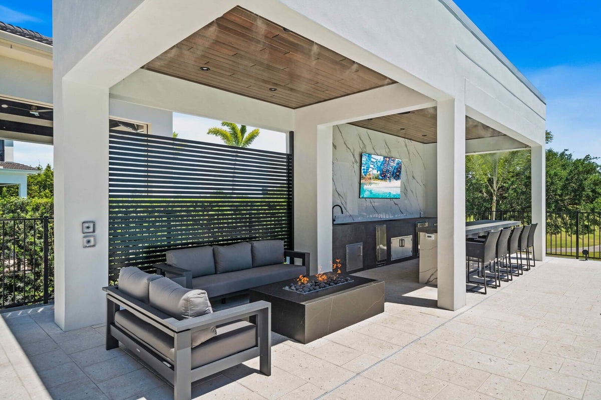 Reunion Royale Retreat