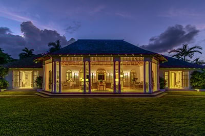 Luxury Villa Photo #12