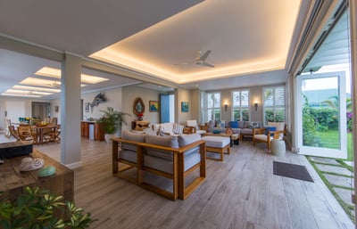 Luxury Villa Photo #11