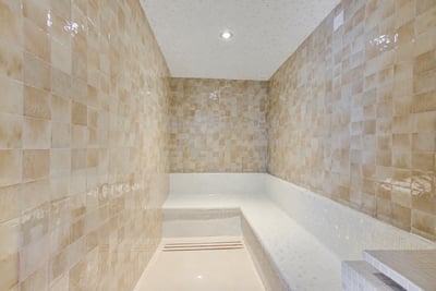 Luxury Villa Photo #18