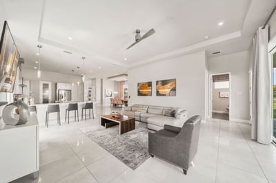 Luxury Villa Photo #19