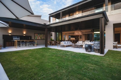 Luxury Villa Photo #13