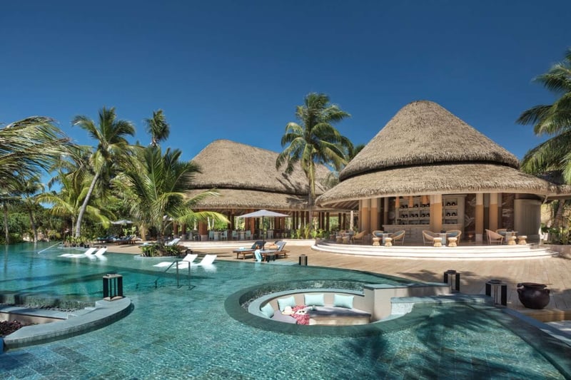 Grand Ocean Pool Villa