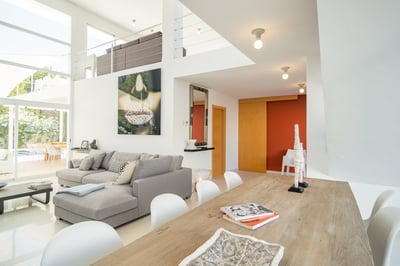 Luxury Villa Photo #23