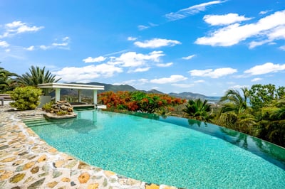 Luxury Villa Photo #5