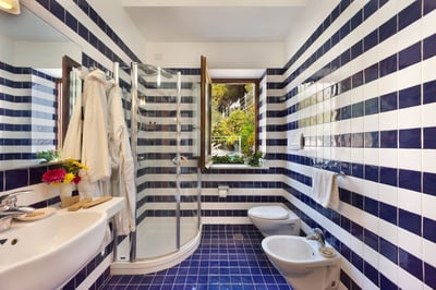 Luxury Villa Photo #15