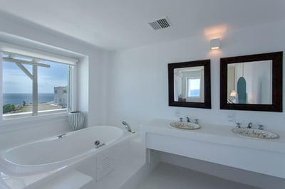 Luxury Villa Photo #36
