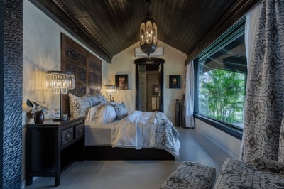 Luxury Villa Photo #95