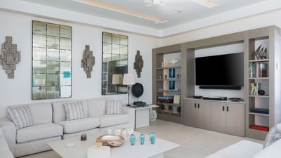 Luxury Villa Photo #26