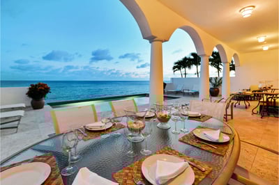 Luxury Villa Photo #7