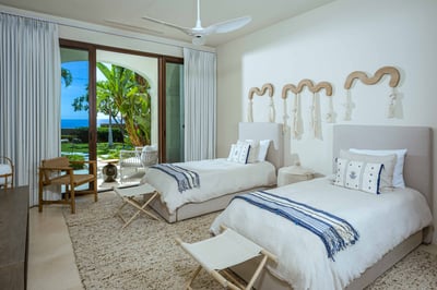 Luxury Villa Photo #41