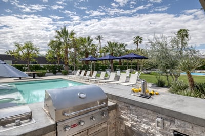 Luxury Villa Photo #7