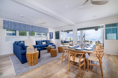Luxury Villa Photo #22