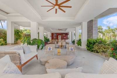 Luxury Villa Photo #5