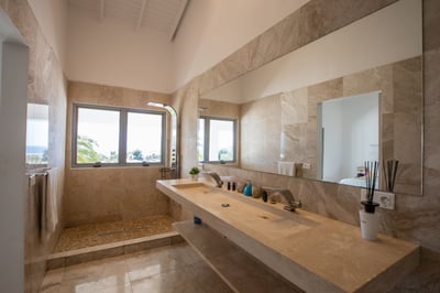 Luxury Villa Photo #31