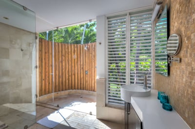 Luxury Villa Photo #49