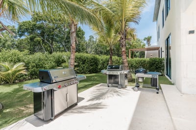 Luxury Villa Photo #19