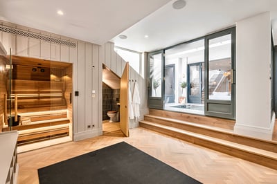 Luxury Villa Photo #43