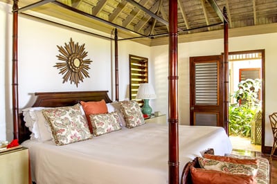 Luxury Villa Photo #15