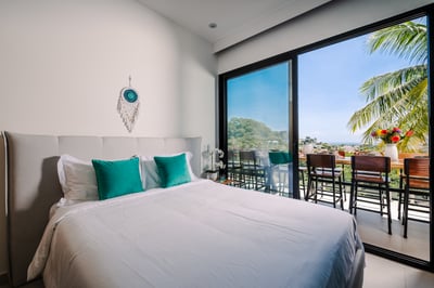 Penthouse Level | Suite #3