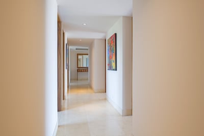 Luxury Villa Photo #31